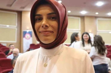 Malatya Eczacı Odası’nda Ebru Sönmez yeniden başkan seçildi 