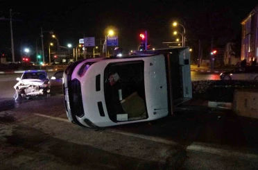 Malatya’da kamyonetin devrilme anı kamerada 