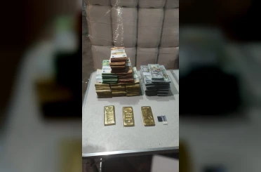 Manavgat Belediyesi ’yolsuzluk’ ve ’rüşvet’ soruşturmasında 3 kg külçe altın yarım milyonun üzerinde döviz ele geçirildi 