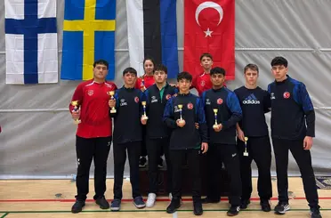Manisa BBSK’lı güreşçiler Helsinki’den 8 madalya ile döndü
