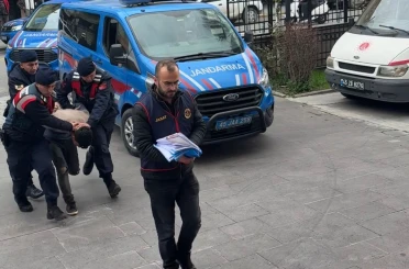 Manisa’da 4 aile ferdini öldüren şüpheli adliyeye sevk edildi 