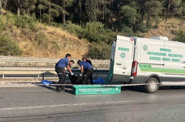 Manisa’da motosiklet bariyerlere çarptı, sürücü hayatını kaybetti 