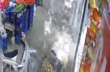 Manisa’da sirke şişesi bomba gibi patladı 