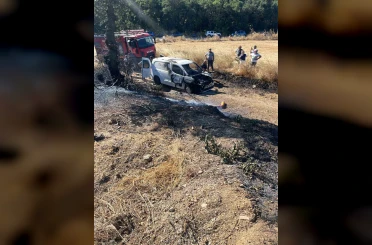 Manyas’ta yanan araçtan otluk alana sıçrayan yangın söndürüldü 