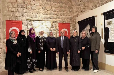 Mardin’de "Dualı Sultan Gömlekleri" sergisi açıldı 