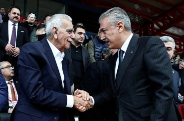 Mardin’de Vali Akkoyun ve Ahmet Türk, Play-Off maçında buluştu 