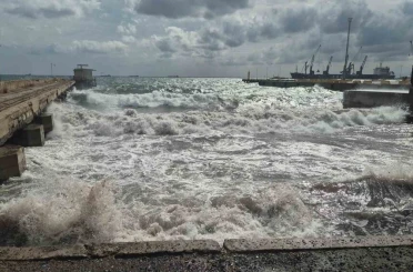 Marmara Denizi’nde şiddetli fırtına 