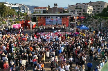 Marmaris’te Latin rüzgarı başladı 