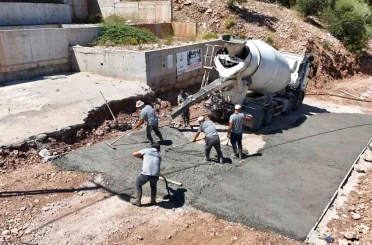 Marmaris’te yol yapım ve bakım çalışmaları sürüyor 