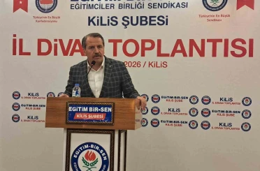 Memur-Sen Genel Başkanı Ali Yalçın: "Okullarda gerekirse tuşlu telefonlara dönüş olabilir" 