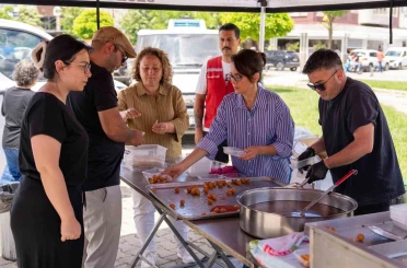 Menteşe Belediyesi Şehit Polis memuru için lokma hayrı yaptı 