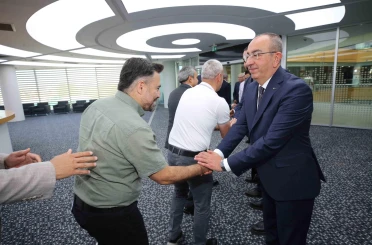 Meram Belediyesi’nde bayram sonrası ilk mesai bayramlaşma ile başladı