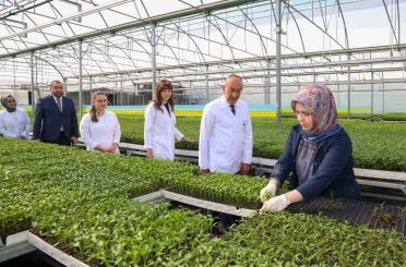 Meram Belediyesinin Konya çiftçisine büyük desteği, Konya Fide’de yeni sezon satışları başladı 
