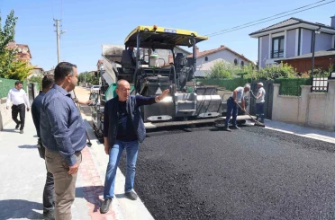 Meram’da yol, asfalt, parke seferberliği tüm hızıyla sürüyor 