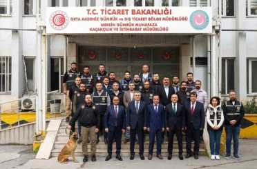 Mersin Limanı’nda 19 kilo kokain ele geçirildi, vali ekibi tebrik etti 