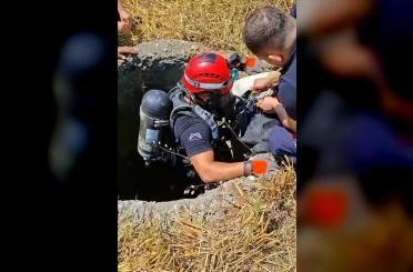 Mersin’de 18 metrelik kuyuya düşen keçi kurtarıldı 