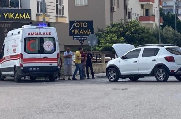 Mersin’de araçların karıştığı kazada 2 yaralı 
