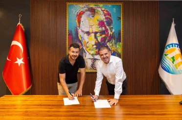 Mersin’de dezavantajlı bireyler su sporlarıyla buluşuyor 