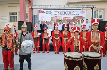 Mersin’de İmam Hatip Okulları Şenliği yoğun katılımla gerçekleştirildi 