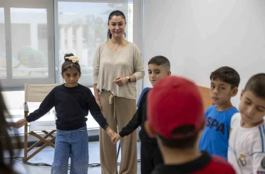 Mersin’de ücretsiz tiyatro kursuna yoğun ilgi 