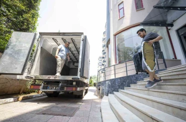 Mersin’de üniversitelilere ücretsiz taşınma desteği 