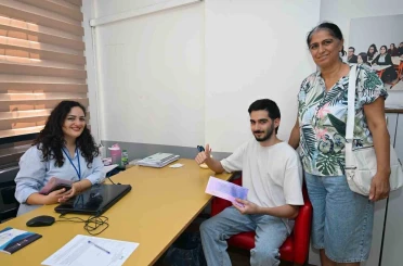 Mersin’de üniversiteyi kazanan öğrencilere geri ödemesiz öğrenim desteği 