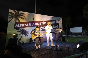 Mersin’de yaz akşamları akustik konserlerle renkleniyor 
