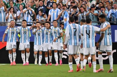 Messi’nin tarihe geçtiği maçta son şampiyon galibiyetle başladı 