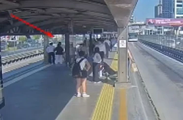 Metrobüs durağında bıçaklı saldırı: 1 ölü 