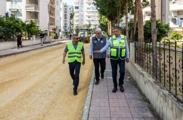 Mezitli’de yol çalışmaları altyapıyla birlikte yenileniyor 