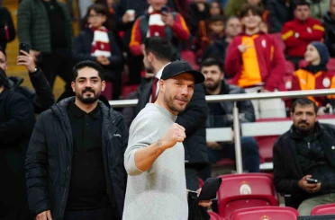 Milan Baros ile Lucas Podolski, RAMS Park’ta 