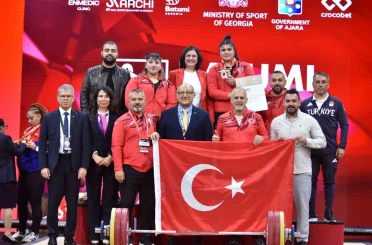 Milli halterci Tuana Süren, Avrupa üçüncüsü 