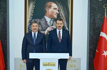 Millî Savunma Bakan Yardımcısı Ayhan, Vali Yılmaz’ı ziyaret etti
