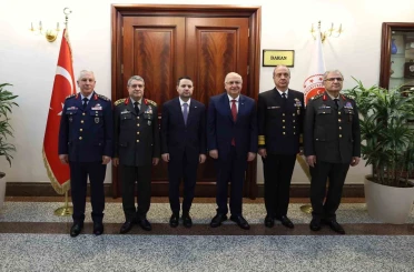Milli Savunma Bakanı Güler’den Adalet Bakanı Gürlek’e hayırlı olsun ziyareti 