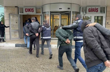 Milyonluk araç vurgunu operasyonunda 8 kişi tutuklandı 