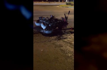 Minibüs ile çarpışan motosikletin Rus sürücüsü hayatını kaybetti 