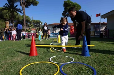 Minik öğrenciler Aydın Büyükşehir Belediyesi ile sporla tanışıyor 