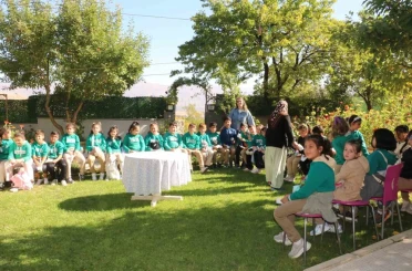 Minikler yöresel ürün pekmezli yufkayı hem açtılar hem de tattılar 