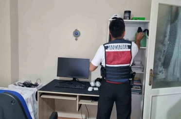 MİT’ten kredi kartı şebekesine operasyon: 3 gözaltı 