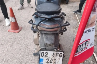 Motosiklet devrildi: 1 yaralı 