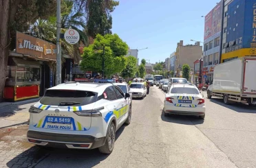 Motosiklet ile otomobil çarpıştı: 1 yaralı 