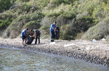 Muğla Büyükşehir’den Gökova ve Göcek’te kapsamlı kıyı temizliği 