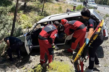 Muğla-Denizli karayolunda kaza: 2 yaralı 