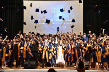 Muğla MYO’da mezuniyet sevinci 