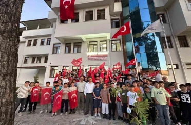Muğla’da genç Yıldızlardan Gazze’ye destek ve şehitlere vefa yürüyüşü 