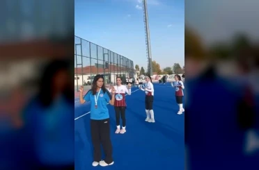 Muğla’nın şampiyon kızlarından Konya’da efsane kutlama şampiyonluk Zeybek ile taçlandı 