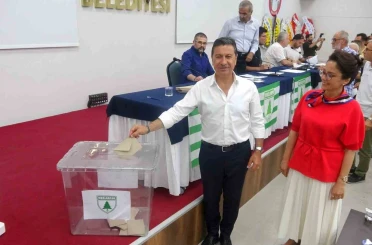 Muğlaspor’da Başkan Kıyanç güven tazeledi 