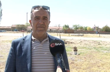 Muhtarın aradığı içme suyu, 291 metrede termal su olarak çıktı