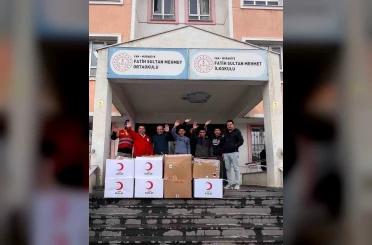 Muradiye’de 16 bin öğrenciye giyim desteği 