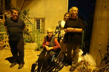Mutfak tavanından sıva düştü: 5 kişilik aile tahliye adildi 